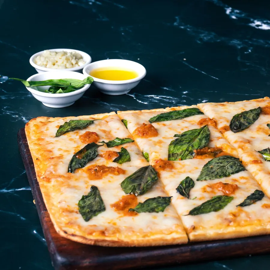 Pizza Caprese